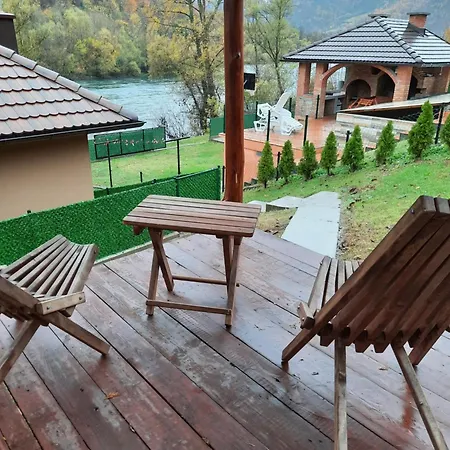 Brvnara Maljkovic Drina Vikendica